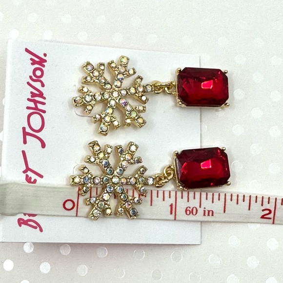 Betsey Johnson ‘Ice Queen’ HoHoHo Necklace & Snowflake/Red Earrings NWT! - Picture 9 of 10